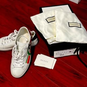 Gucci Interlocking G Ace Sneakers Size 37M / 8